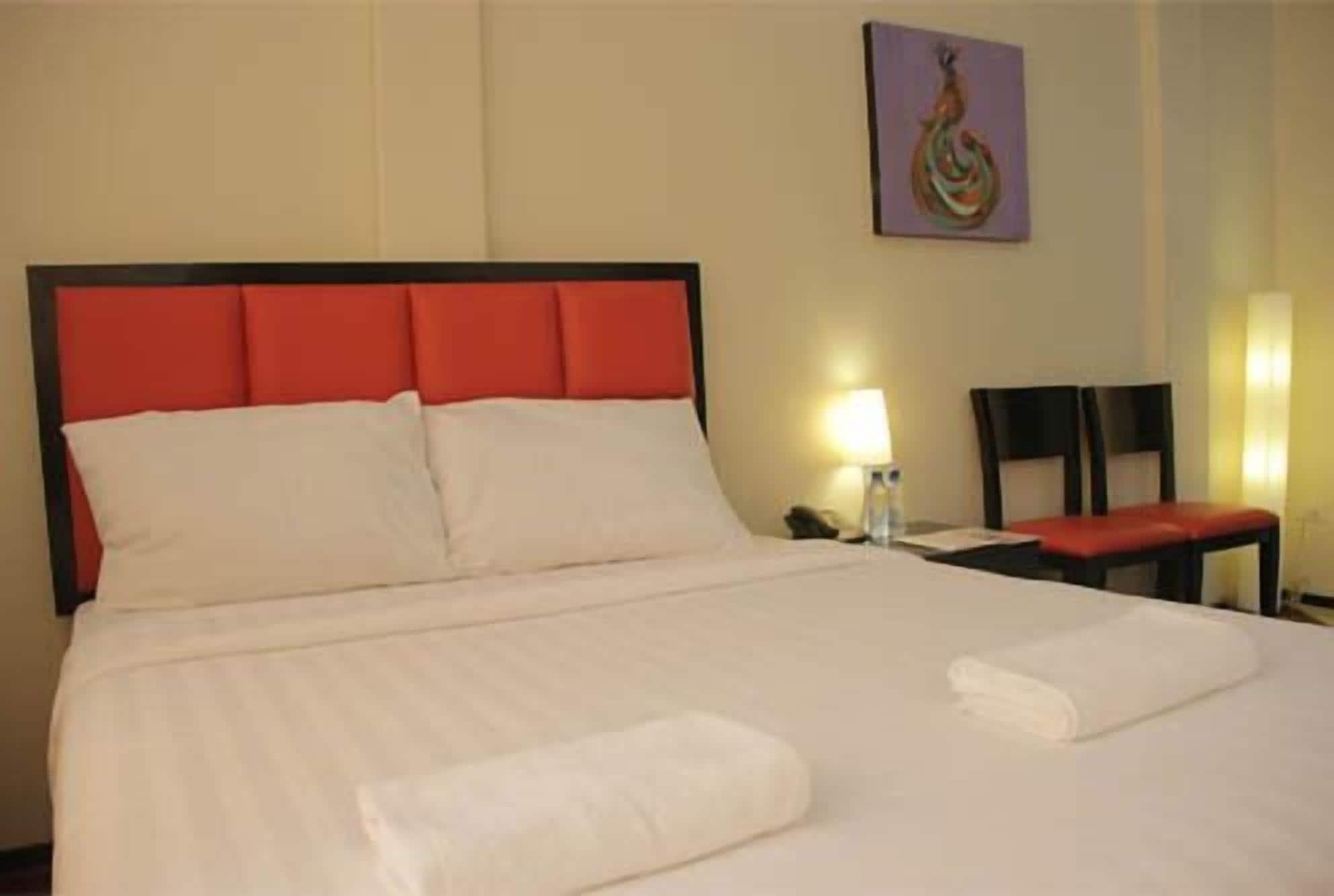 Arabelle Suites Tagbilaran City Exterior photo