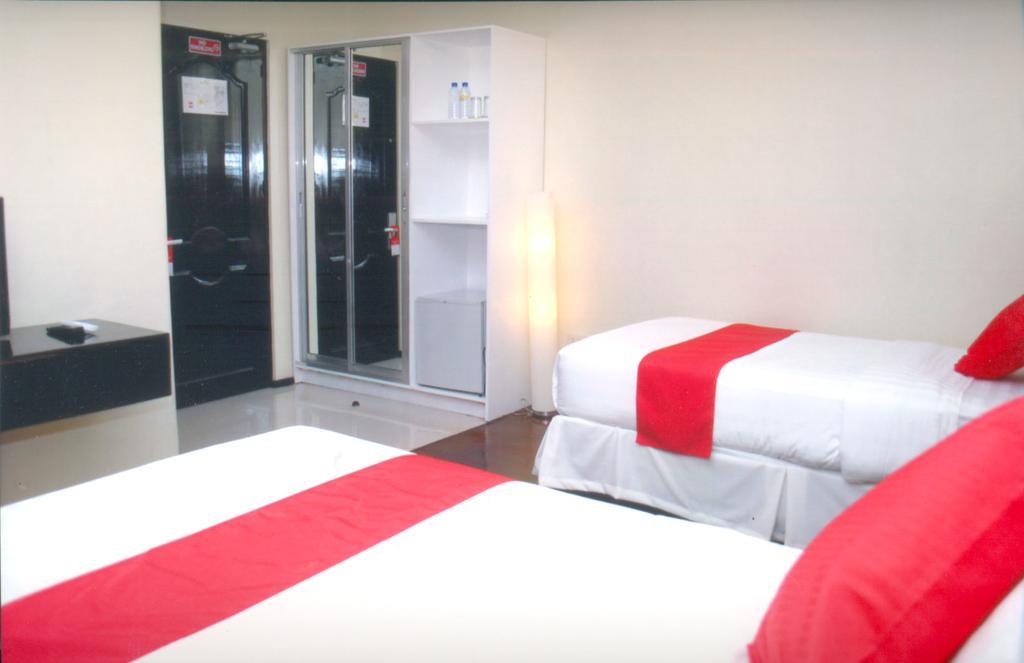 Arabelle Suites Tagbilaran City Exterior photo